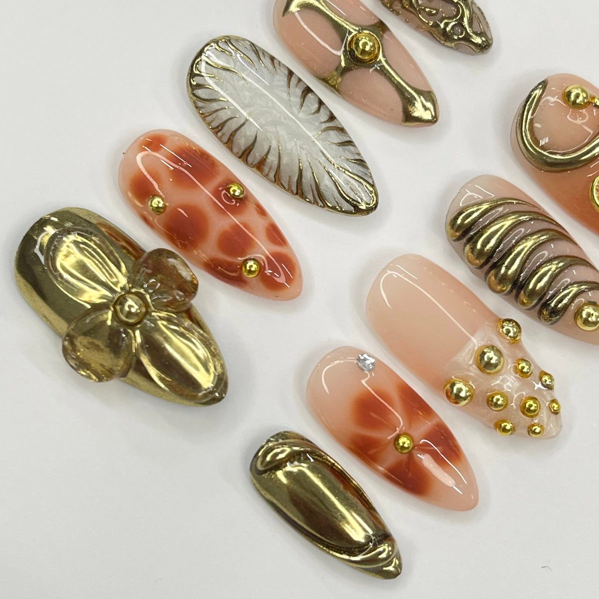 3D Gold Flower and Ornate Gilded Fantasy Press-On Nails