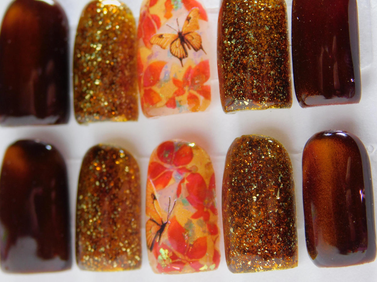 Autumn Butterfly and Leaf Cat-Eye Glitter Nail Set