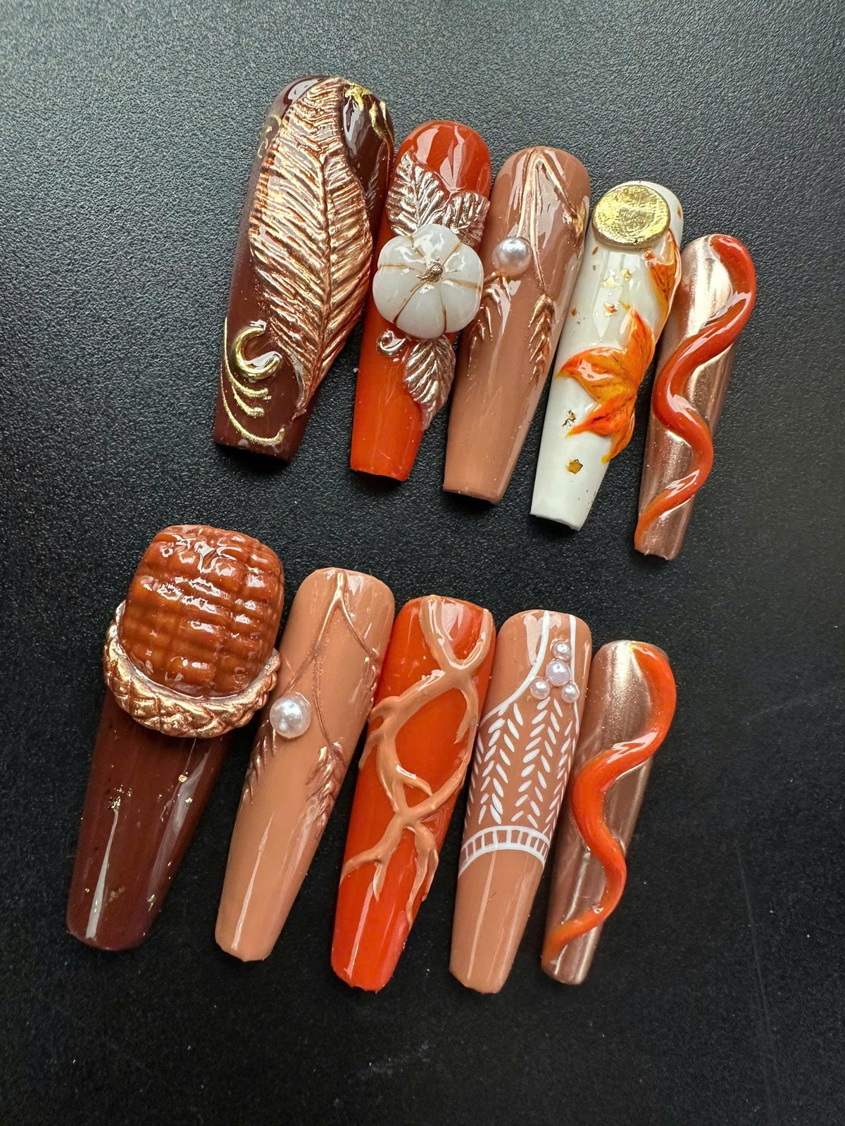 Autumn Harvest Thanksgiving Press On Nails With Sweater Texture, Pumpkin and Gold Details