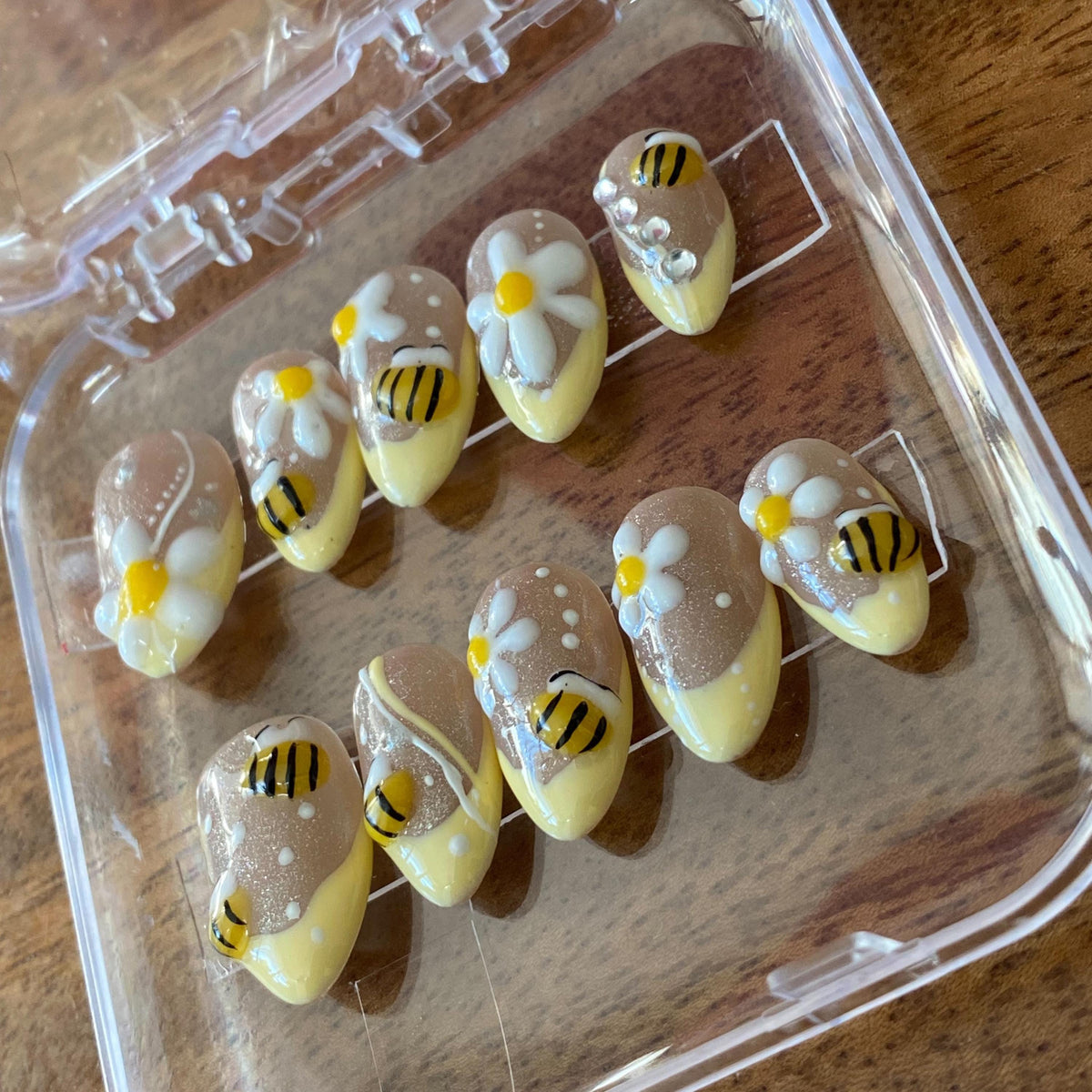 Bee and Daisy French Tip Press On Nails with Taupe Glitter