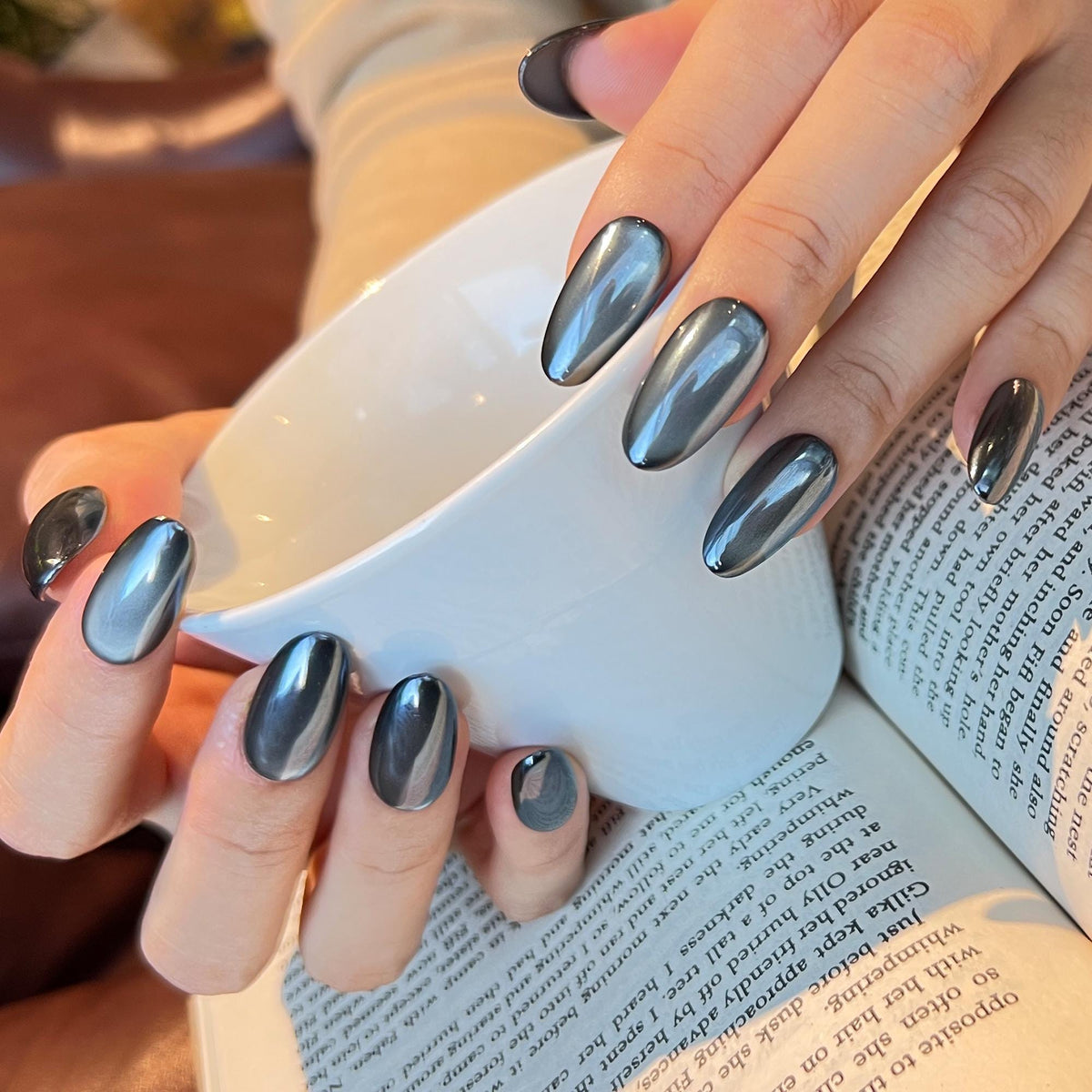 Black and Silver Magnetic Cat-Eye Nail Set
