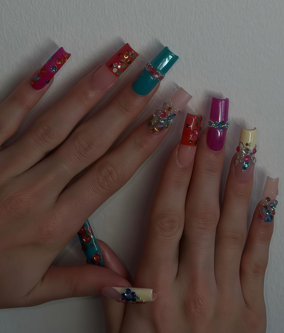 Bright Multicolor Rhinestone Y2K Press On Nails for Parties and Festivals