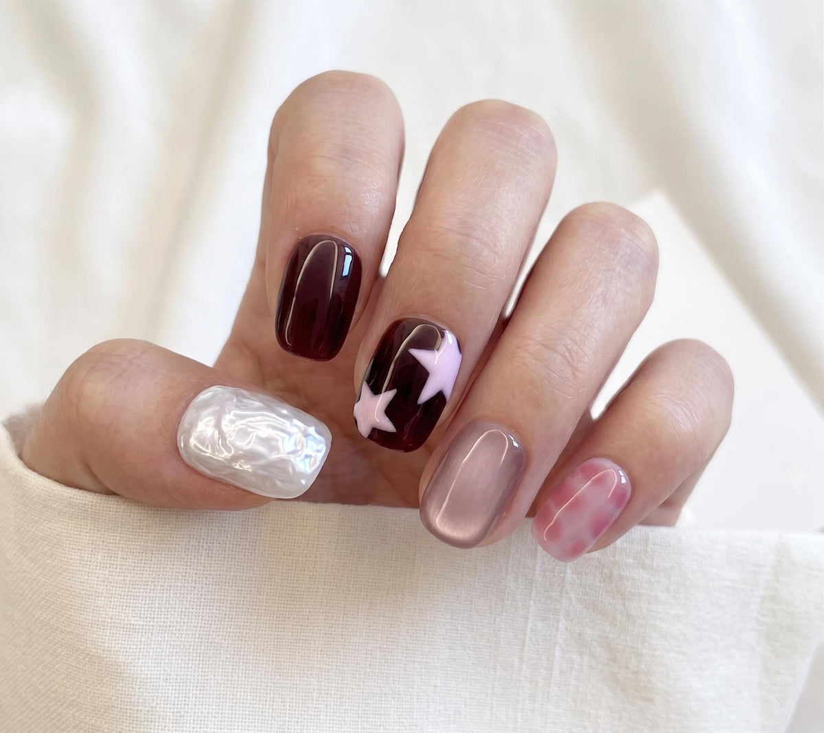 Burgundy and Pink Star Press-On Nails with Iridescent Sculpted Details