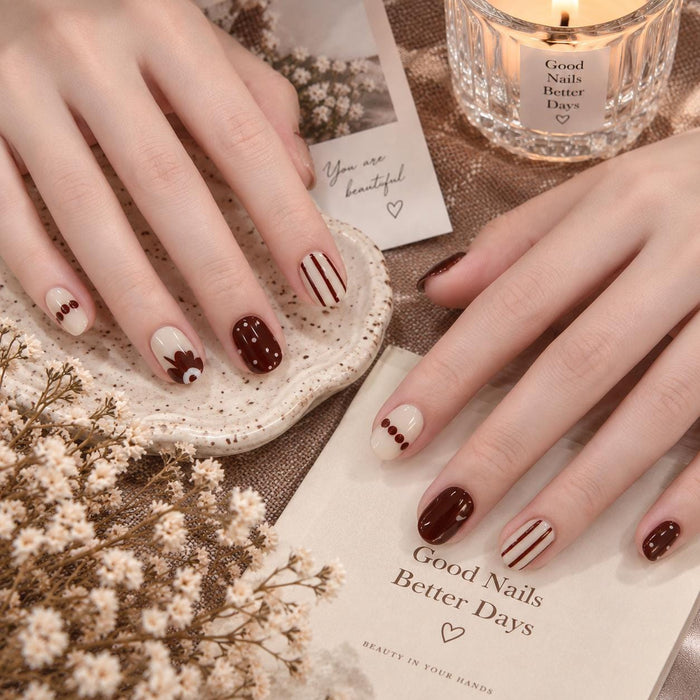 Chocolate Brown and Cream Thanksgiving Turkey Press On Nail Set