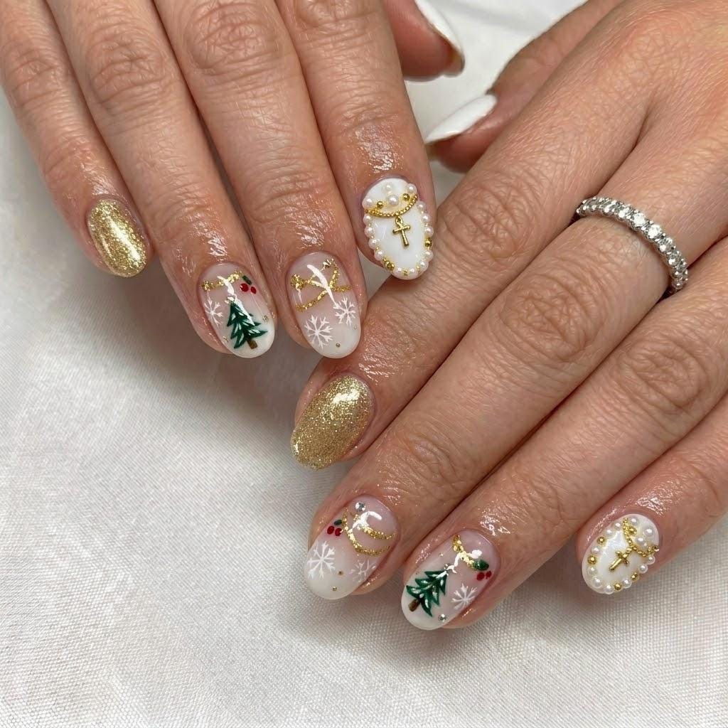 Christmas Tree and Snowflake Press-On Nails with Gold Glitter and Cross Details