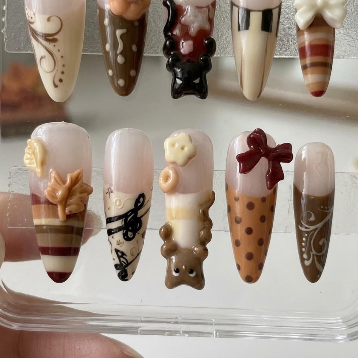 Cozy Autumn Cat Press-On Nails With 3D Bows, Leaves and Whimsical Details