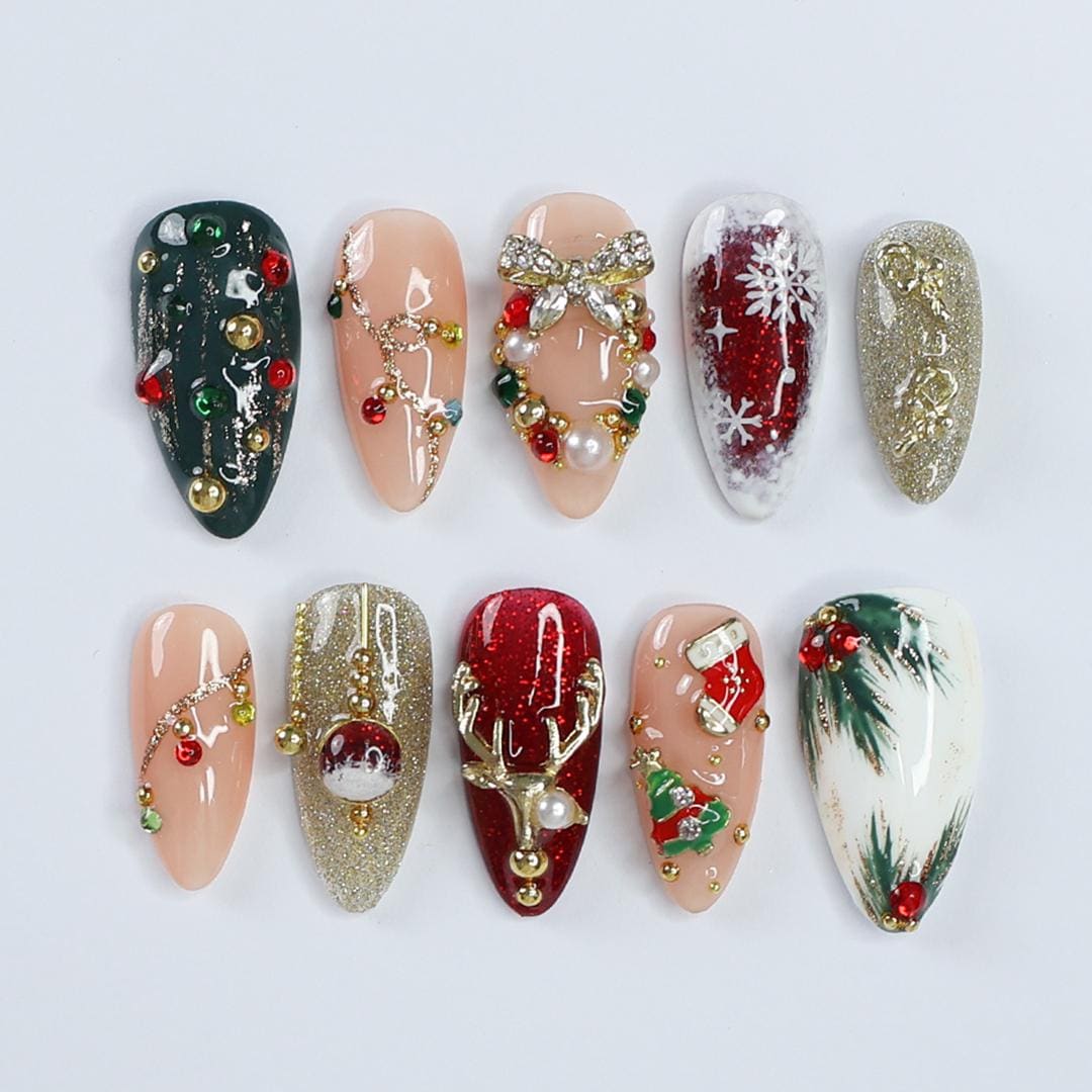 Festive Christmas Press-On Nails with Reindeer, Ornaments and Gold Glitter