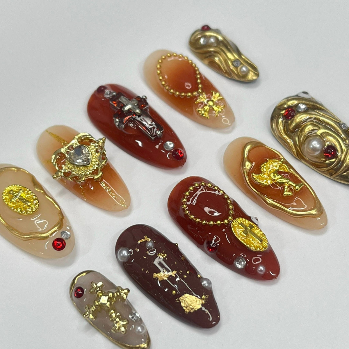 Gold Chrome Baroque Press-On Nail Set With Rhinestones and 3D Medallions
