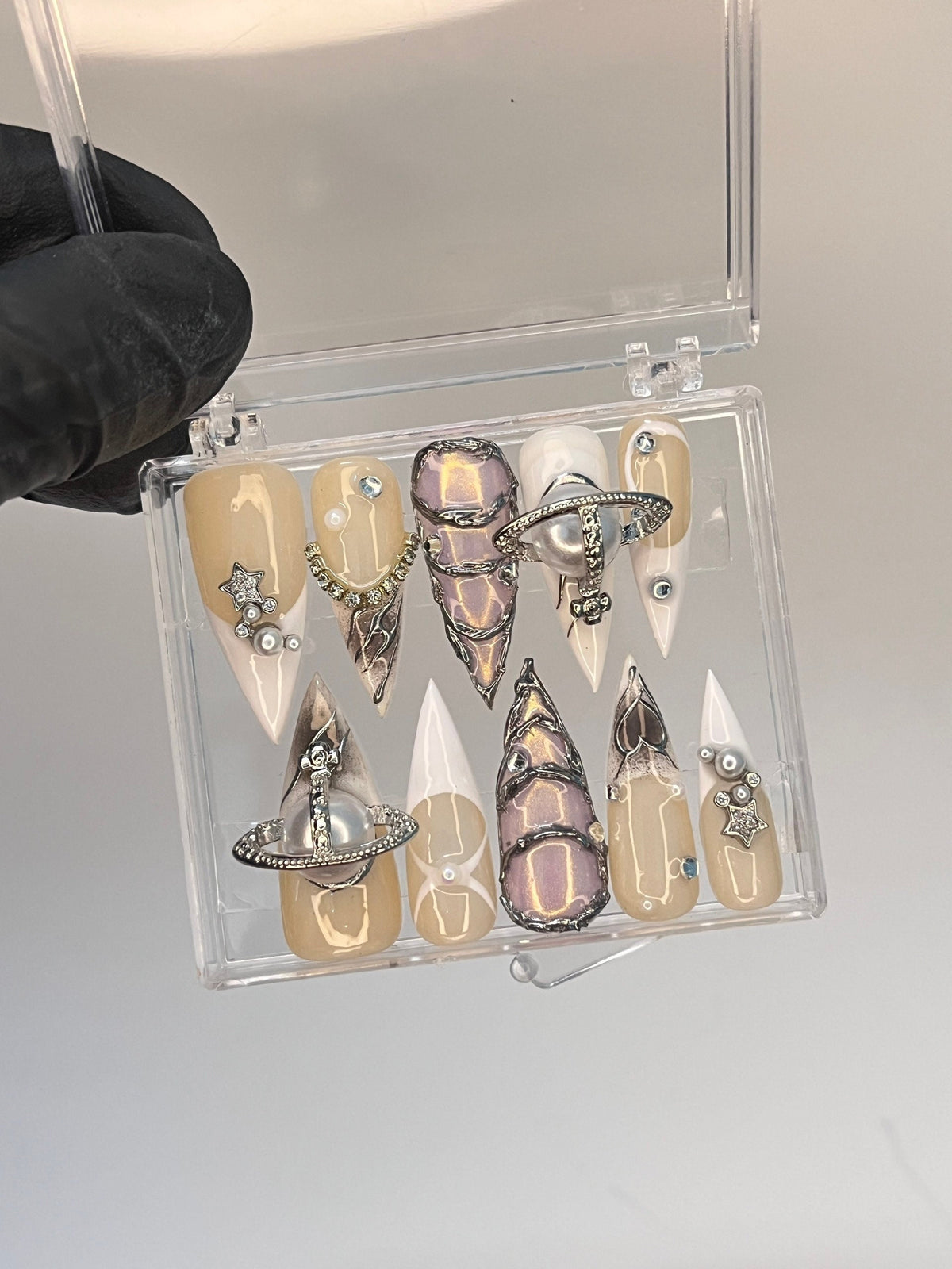Gothic Y2K Celestial Press On Nails With Nude Beige, Purple-Pink Chrome and Silver Details