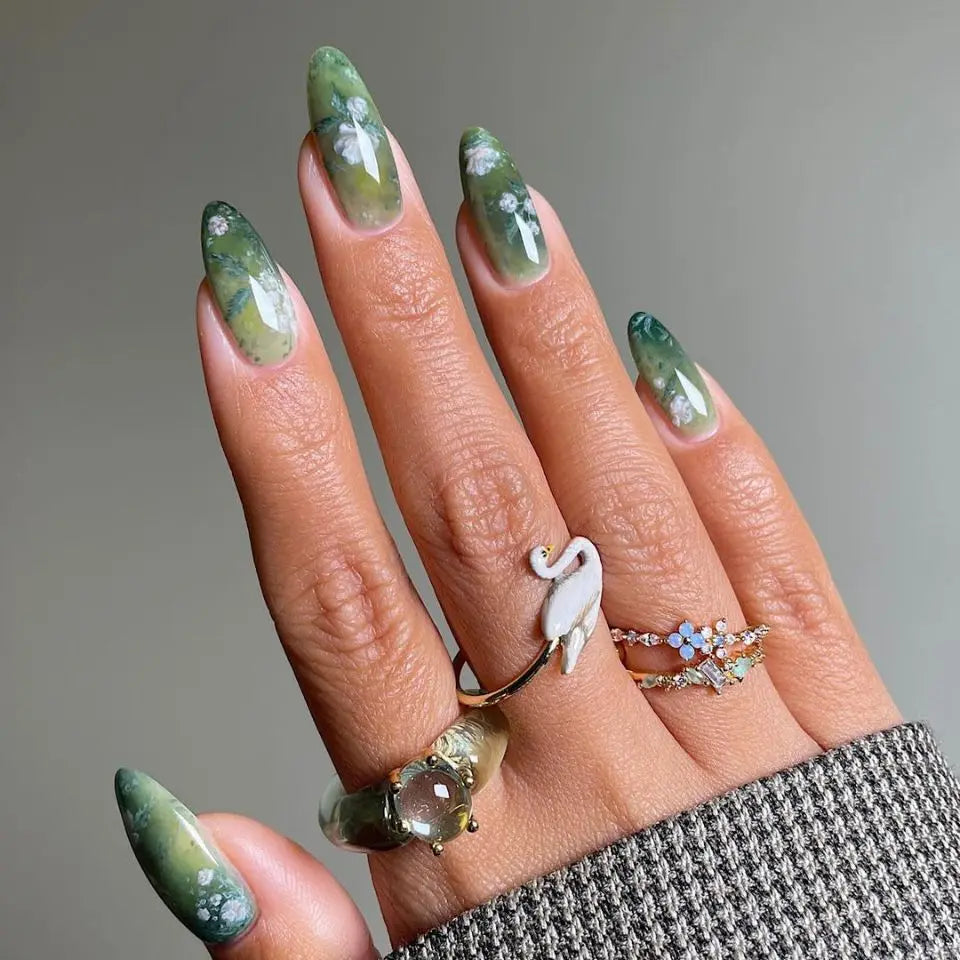 Green Botanical Mottled Floral Press On Nails