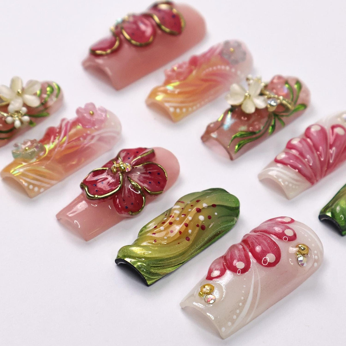 Hibiscus Floral Nail Set for Spring and Vacation With Gold Details