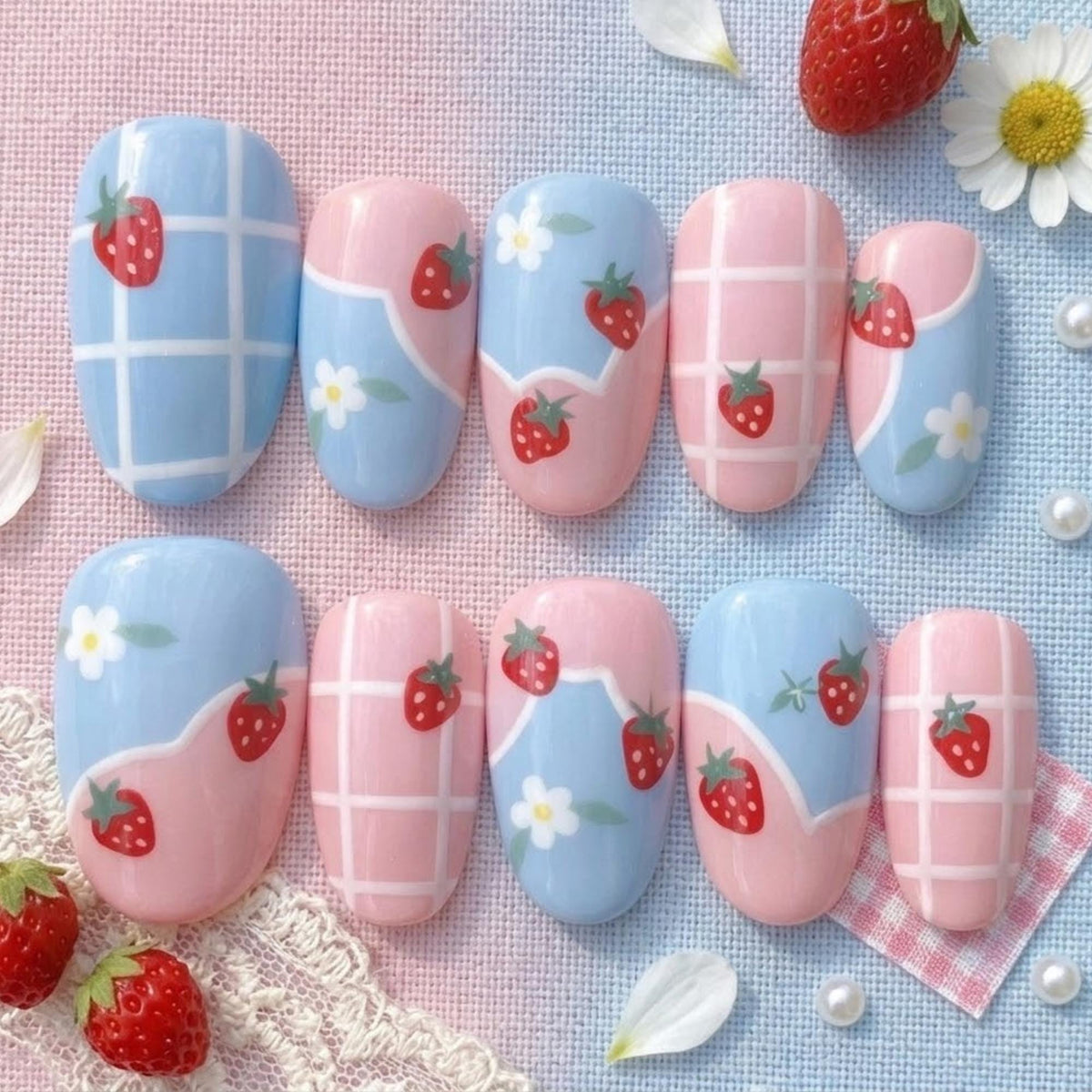 Pastel Strawberry and Daisy Grid Nail Set