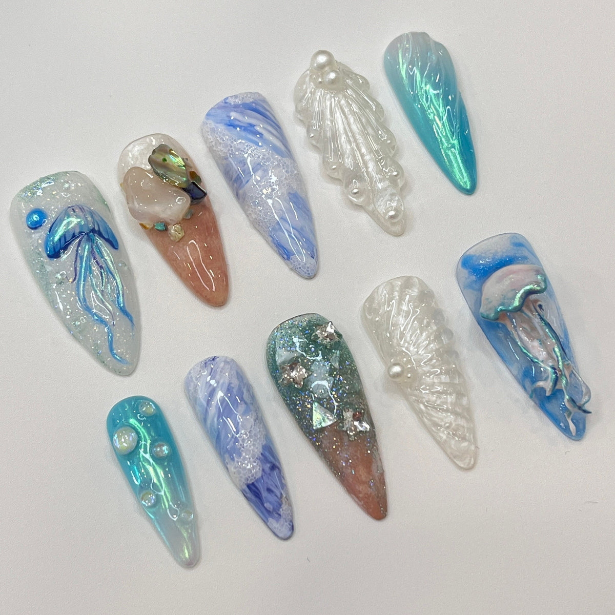 Ocean-Inspired Press On Nails With 3D Jellyfish, Shells, and Pearlescent Details