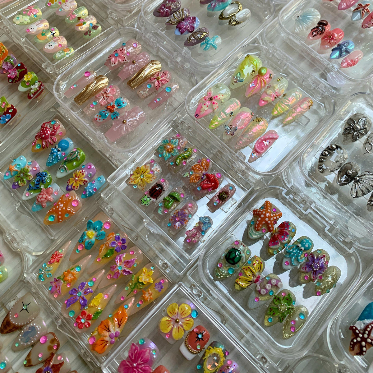 Random 3D Flower Press-On Nail Set