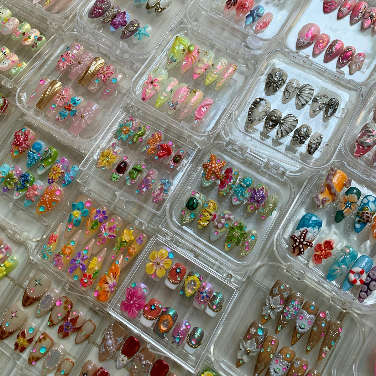 Random 3D Flower Press-On Nail Set
