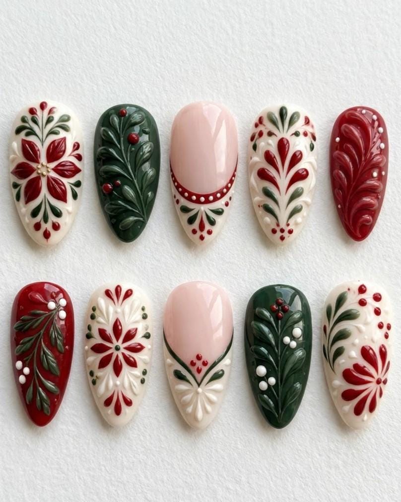 Red, Green & Cream Christmas Floral Press On Nails