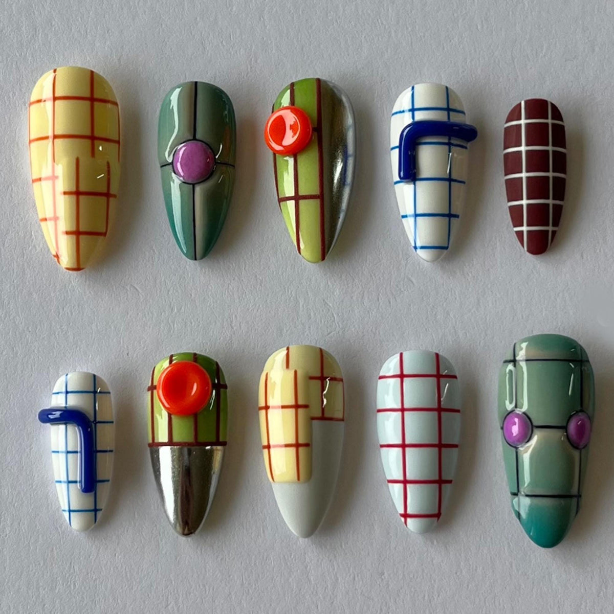 Retro Grid Color-Block Press On Nails With Metallic Accents