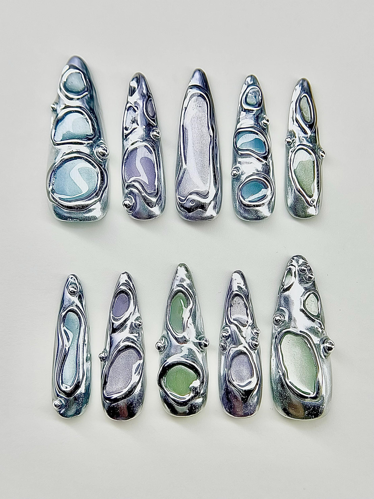 Silver Chrome Liquid Metal Cat Eye Press On Nails