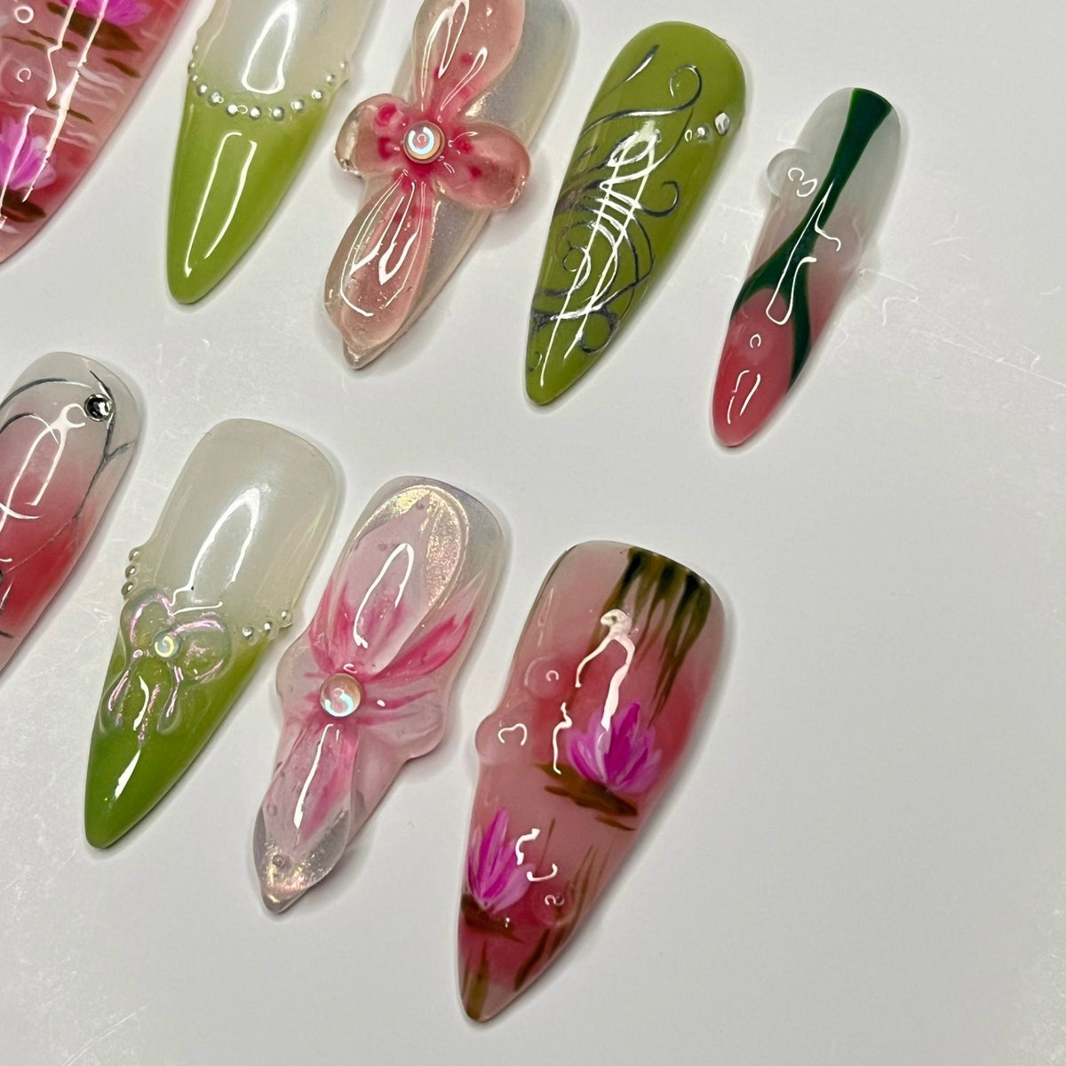 Spring Floral Press-On Nail Set With Green Accents and 3D Flower Details