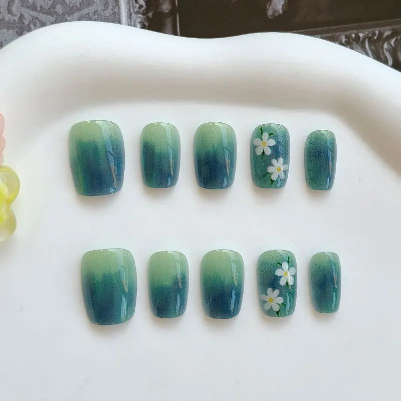 Teal Blue-Green Gradient Press On Nails With White Daisies
