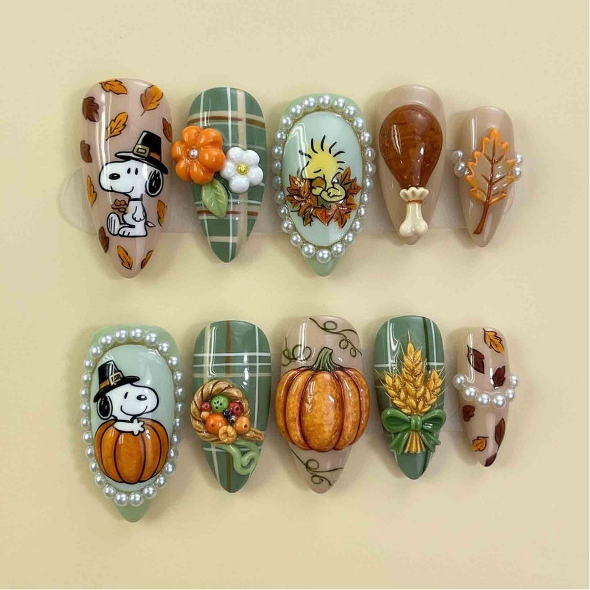 Thanksgiving Press On Nails with Snoopy, Pumpkins, Plaid and Harvest Details