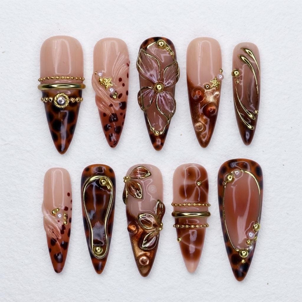 Tortoiseshell and Blush Pink Floral Gold Detail Nail Set