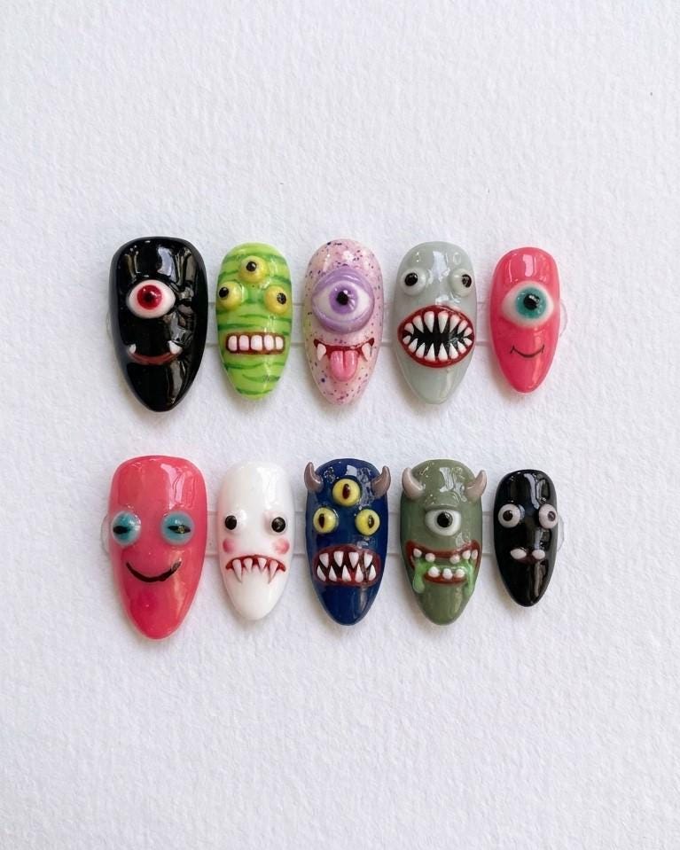 3D Creepy-Cute Halloween Monster Press On Nails With Eyeballs and Sharp Teeth