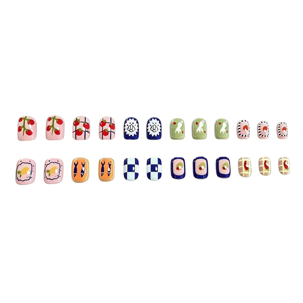Kawaii Fruit & Fish Plaid Press-On Nails – Short Round, 24 Pcs
