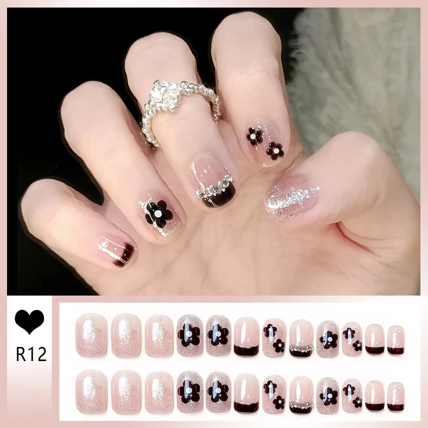 Bow & Heart Pattern Korean French Press-On Nails – Short Round, 24 Pcs