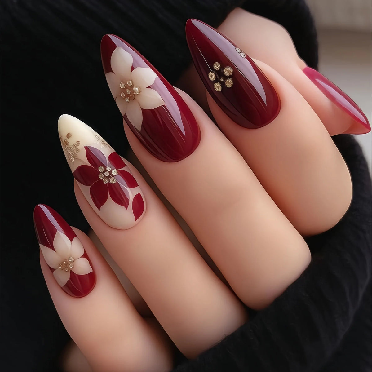 24pcs/set Short Square Ballet almond fake Nails tips Red Black Gold Purple Floral Geometric Pattern Press-On False Nails art set