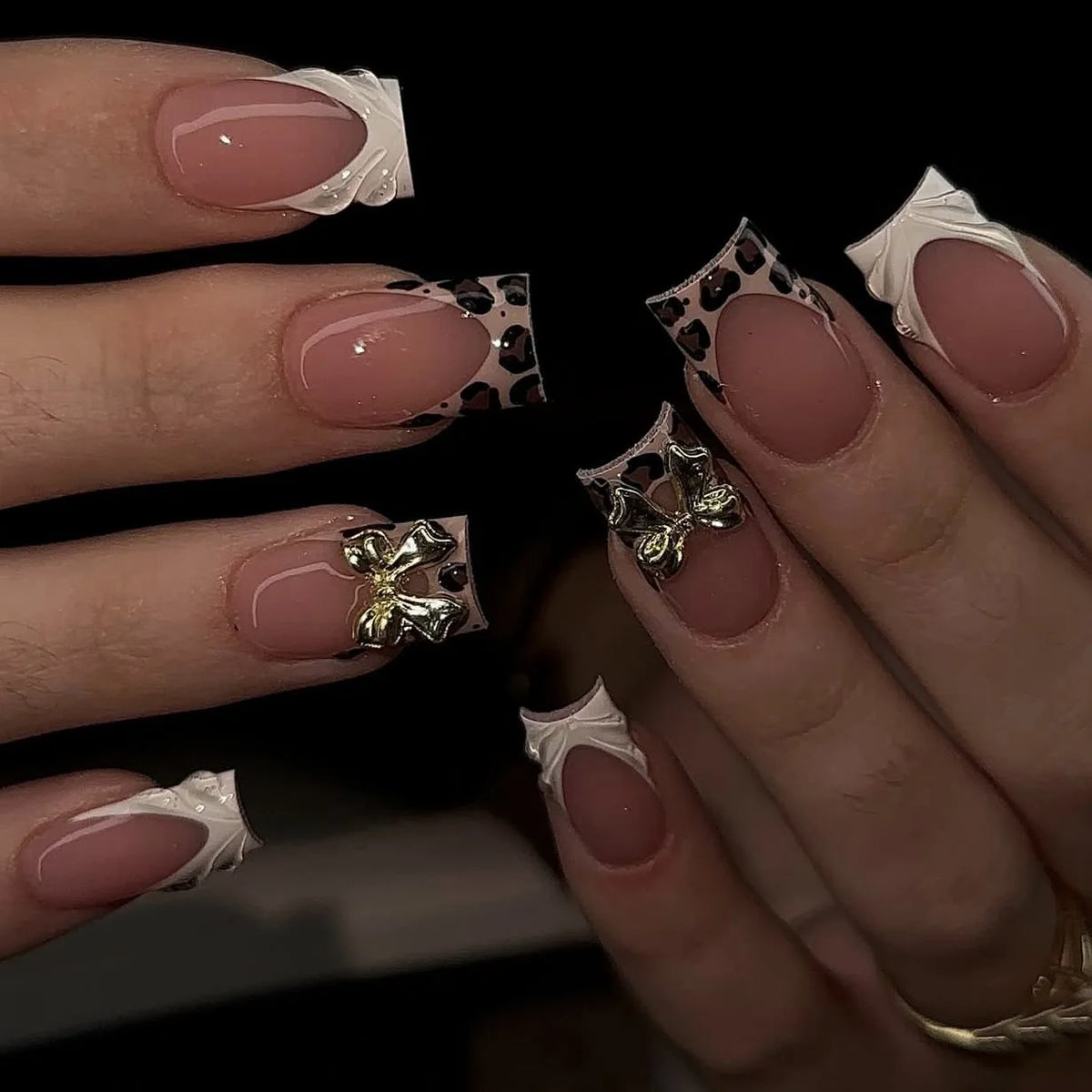3D Medium Square fake Nails for women girls fashion Leopard Flower Butterfly Knot design French frame Press-On False Nails art