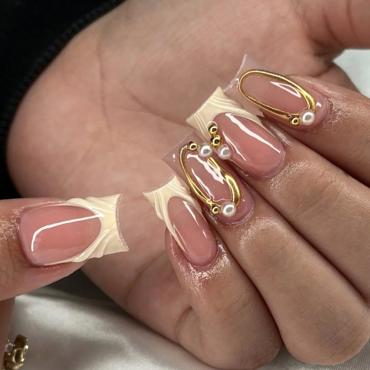 24pcs/set 3D fake nails for women girls french style golden frame embossed white flowers Square shaped full cover press on nails