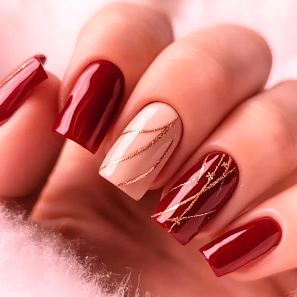 24pcs/set Medium fake nails for women girls New Year red with silver golden strips design french square tips press on false nail