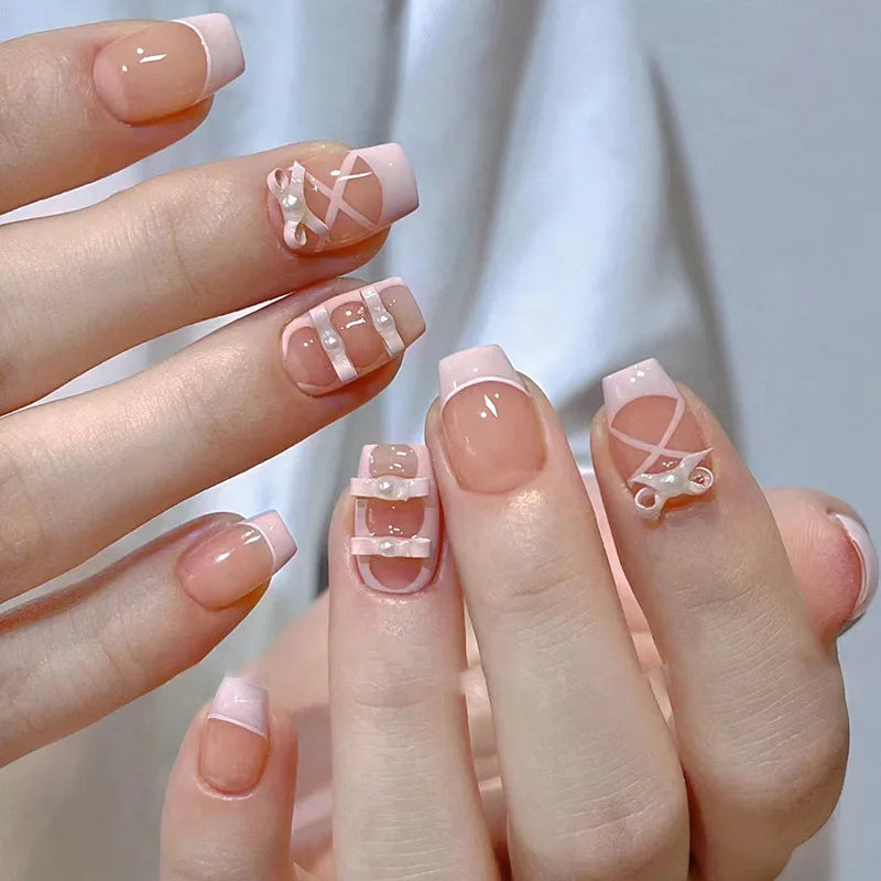 White 3D Bow Rhinestone French Press-On Nails – Short Square, 24 Pcs