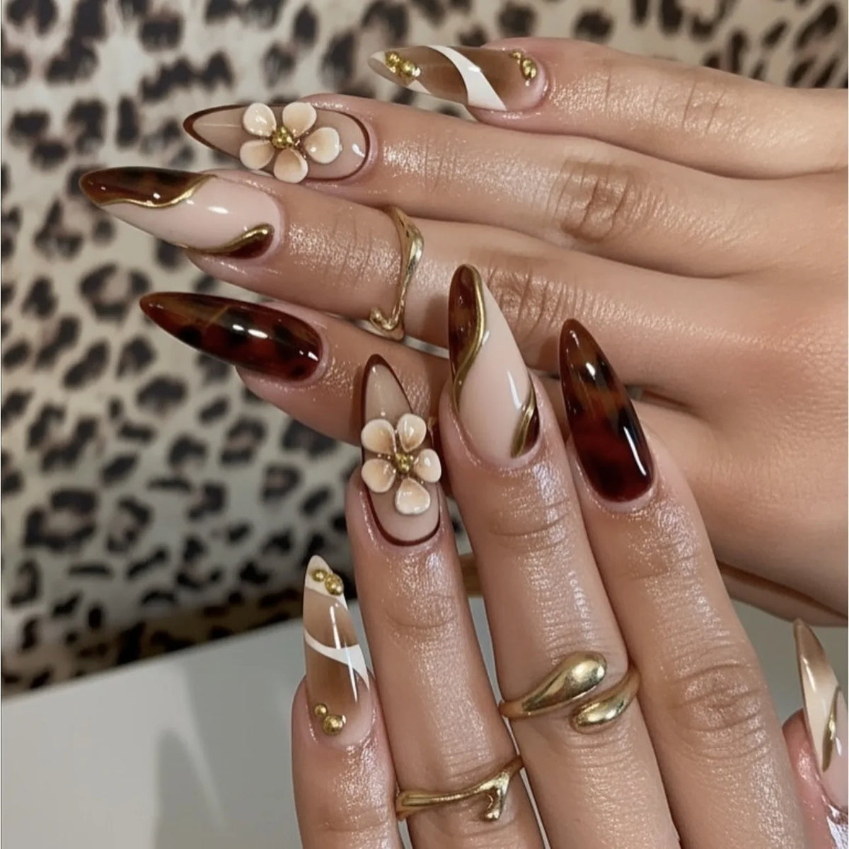 Medium fake nails for women Gradient nude brown blue flowers or rhinestones fall winter almond tips press on false nail art set