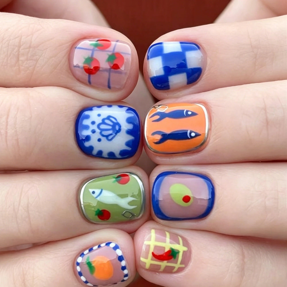 Kawaii Fruit & Fish Plaid Press-On Nails – Short Round, 24 Pcs