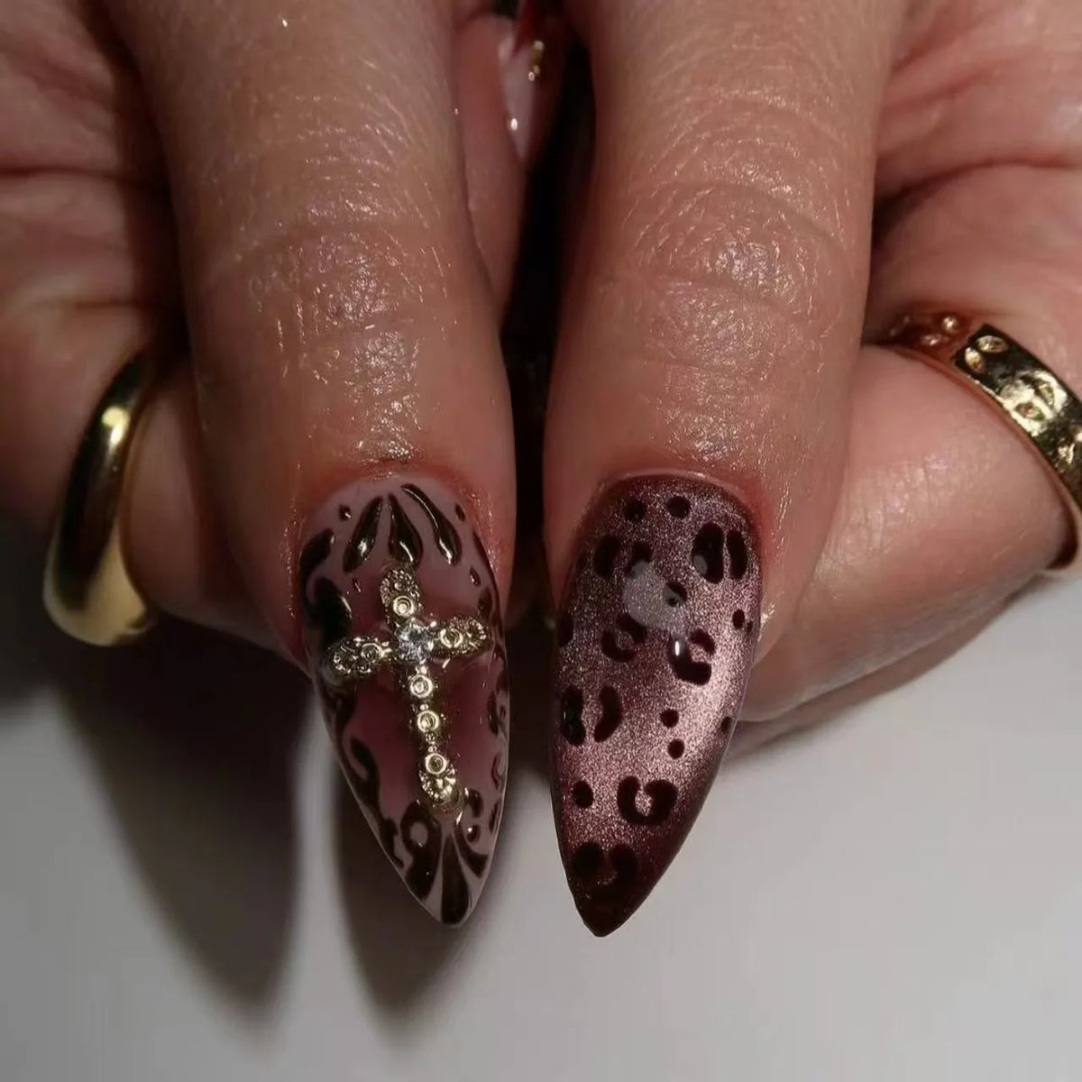 24pcs/set 3D fake nails for women girls Medium almond tips leopard polka dot 3D embossed flowers design press on false nail art
