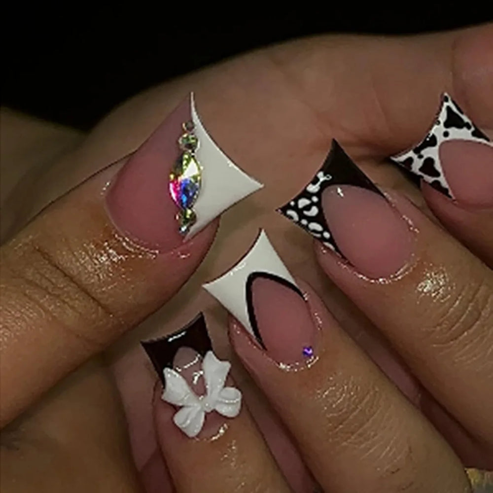 Glossy Black Bow & Star Rhinestone Press-On Nails – Short Duckbill, 24 Pcs