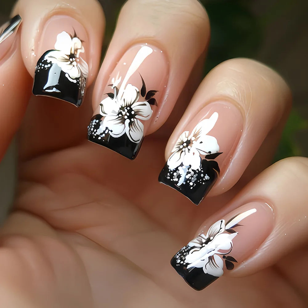 Short Medium Fake Nails Purple Blue Red Brown Black Flowers Butterfly Fall Winter Square Ballet Nail Tips Press On False Nail