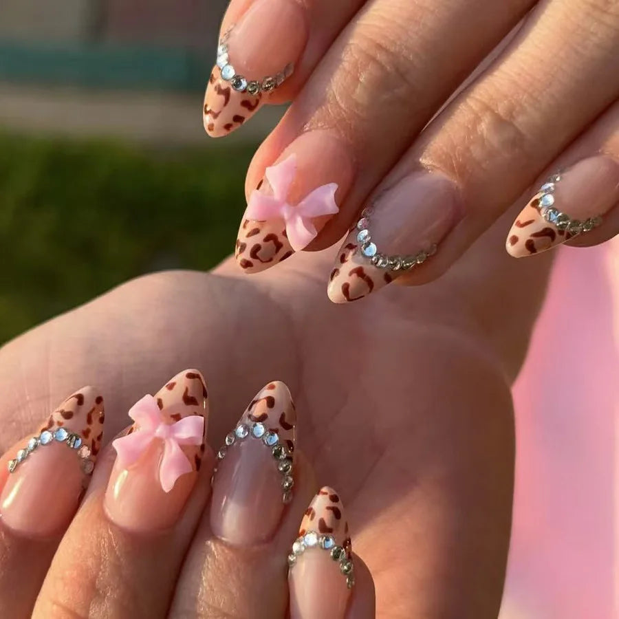 Short Medium fake nails for women girls french style Nude pink square almond nail tips with bow rhinestones press on false nail