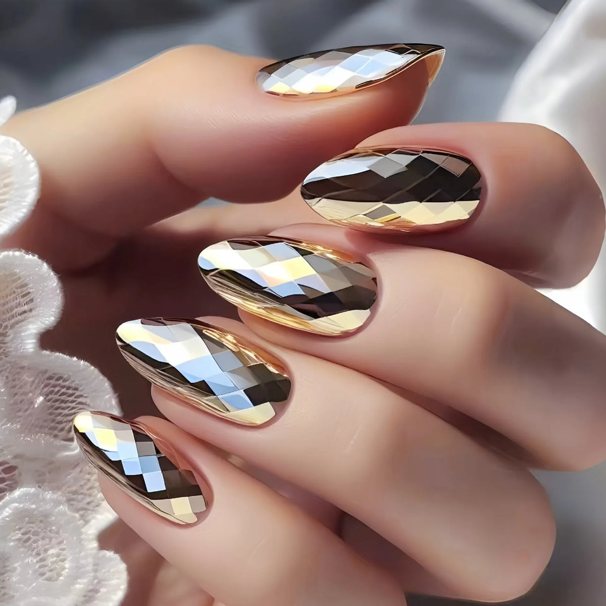 24pcs/set 3D Fake Nails for Women Girls Metallic Glossy Rhombus Purple Blue Green Aurora Almond Nail Tips Press On False Nails
