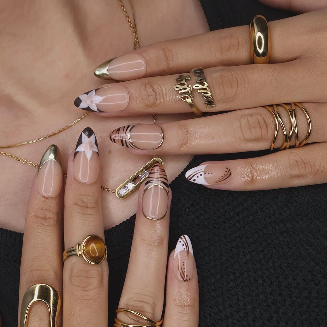 Autumn Tortoiseshell Tip Press-On Nails With Gold Accents and White Flowers