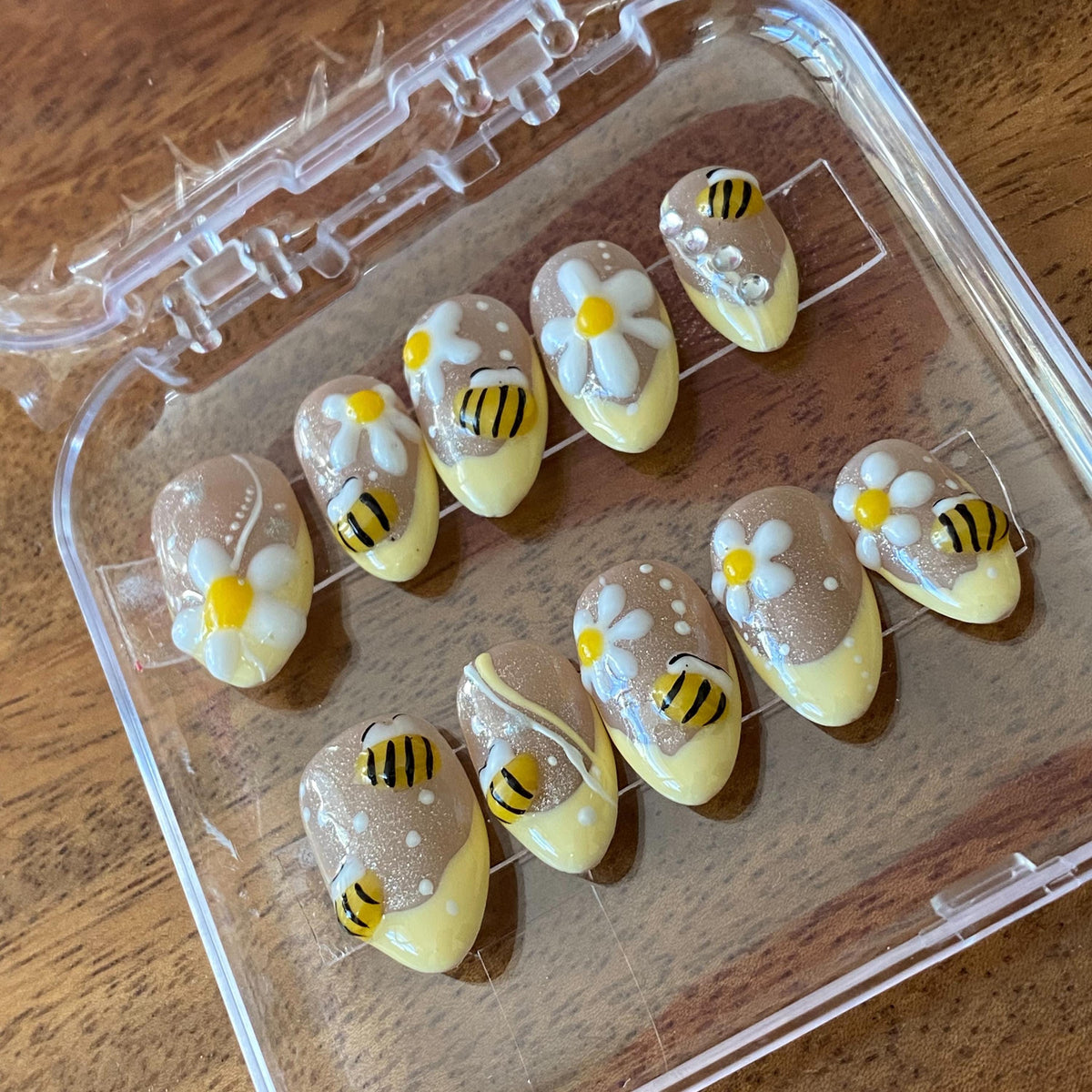 Bee and Daisy French Tip Press On Nails with Taupe Glitter