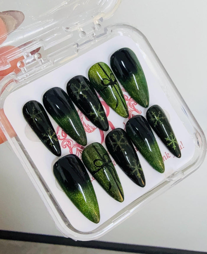 Black and Olive Green Cat-Eye Gradient Press On Nails with Snowflakes and Bows