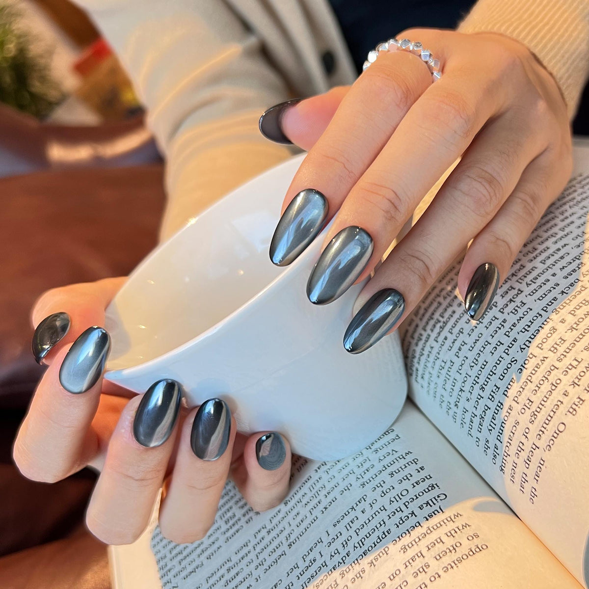 Black and Silver Magnetic Cat-Eye Nail Set