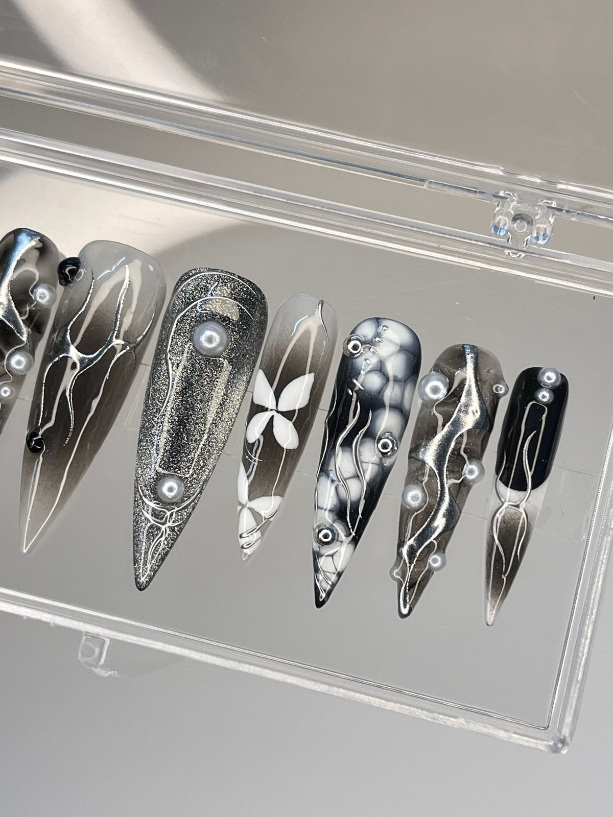 Black and White Gothic Y2K Emo Floral Marble Chrome Press-On Nail Set