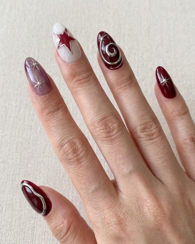 Burgundy and Mauve Celestial Star Nail Set With Silver Swirls