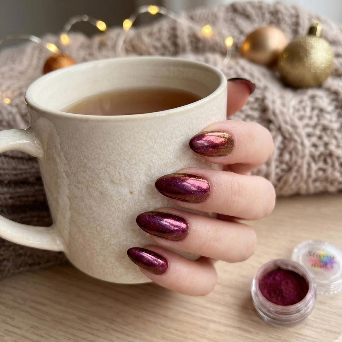 Burgundy Aurora Chrome Nail Powder With Garnet and Violet Shifts