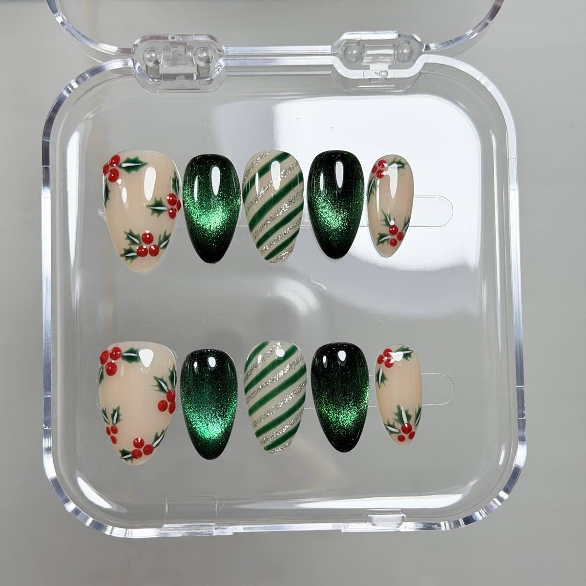 Christmas Holly Berry and Green Cat-Eye Nail Set