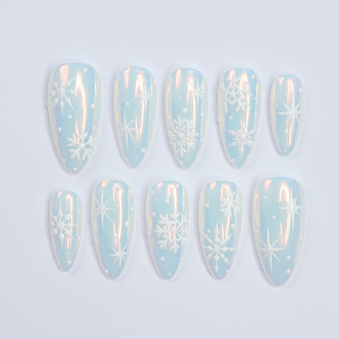 Christmas Icy Pale Blue Pearl Chrome Snowflake Press-On Nails
